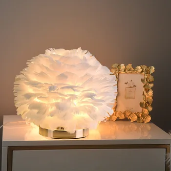 Креативная светодиодная настольная лампа с перьями Украшение спальни Сенсорная прикроватная лампа Роскошная Теплая Романтическая Нордическая USB-регулировка яркости